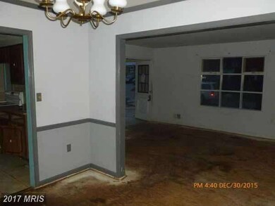 9905 Locust St, Glenn Dale, MD 20769 - photo 5