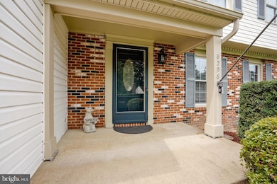 8298 Lindside Way, Springfield, VA 22153 - photo 6