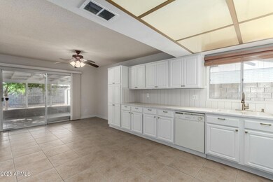 13148 N 21st Ave, Phoenix, AZ 85029 - photo 7