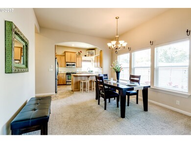 2127 Marlow Ln, Eugene, OR 97401 - photo 6