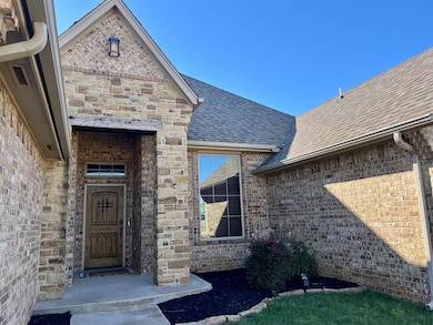 11748 SW 25th Terrace, Yukon, OK 73099 - photo 4