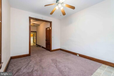 333 W High St, Womelsdorf, PA 19567 - photo 4