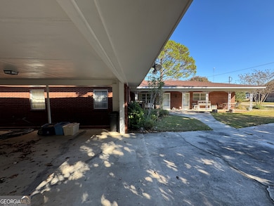 465 Cedar St, Metter, GA 30439 - photo 4