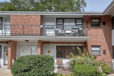 50 West St unit C3B, Harrison, NY 10528 - photo 2