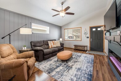 2218 Ridgedale Dr SE, Alexandria, MN 56308 - photo 5