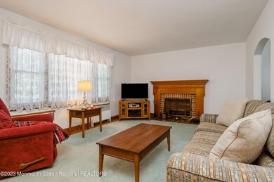 02_41-Chingarora-Ave_Living-Room_Print (
