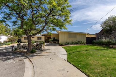 23762 Ladrillo St Los Angeles CA 91367 U