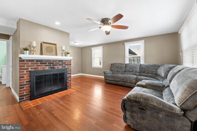 2314 Triebel Rd, Abington, PA 19001 - photo 2