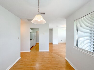 1317 Airport Dr unit F16, Tallahassee, FL 32304 - photo 6