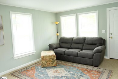 210 Mc Dowell St, Laurens, SC 29360 - photo 4