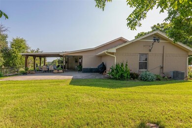 104 Hereford Rd, Poolville, TX 76487 - photo 4