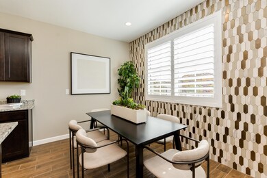 Caroline dining area
