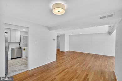 18910 Smoothstone Way unit 4, Montgomery Village, MD 20886 - photo 7