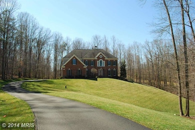 9775 Thorn Bush Dr, Fairfax Station, VA 22039 - photo 2