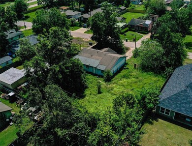 7802 Hanfro Ln, Houston, TX 77088 - photo 6