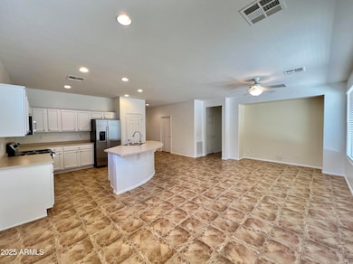 GREAT-ROOM KITCHEN