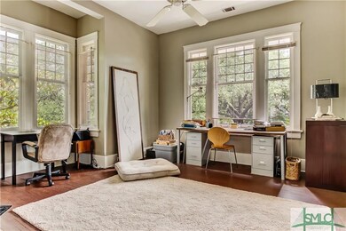 417 W 36th-Upstairs unit