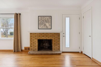 2069 Sherwood Ave, Saint Paul, MN 55119 - photo 3