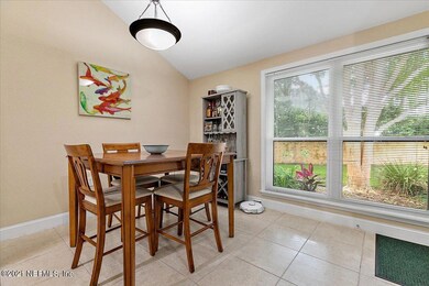06-Dining Area