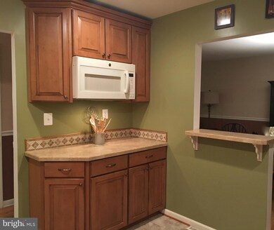 1016 Courtland Dr, Sykesville, MD 21784 - photo 7