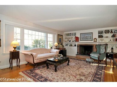 149 Glen Hills Dr, Cranston, RI 02920 - photo 2