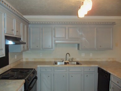 917 Mountain Crest Dr, Byram, MS 39272 - photo 4