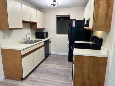 48 Fox Meadow Rd unit C, Leominster, MA 01453 - photo 2