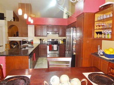 06 - NEW granite counters, NEW SS applia
