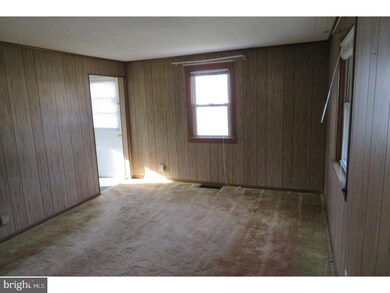 213 Greenwich Ave, Paulsboro, NJ 08066 - photo 2
