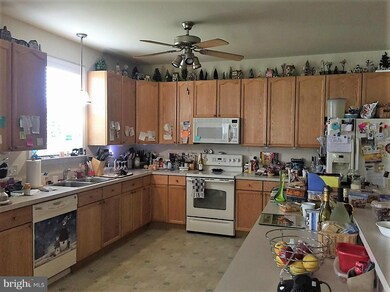 3046 Sundown Dr, Chambersburg, PA 17202 - photo 5