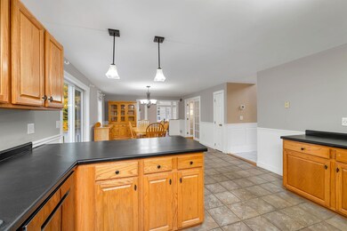 8 Kris Ct, Hudson, NH 03051 - photo 6