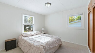 213 E Maple Grove St, Syracuse, IN 46567 - photo 3