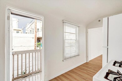 5080 Del Monte Ave unit 5080, San Diego, CA 92107 - photo 2