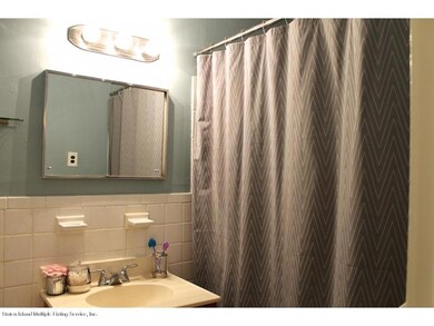 06-Bathroom