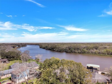 6127 Lazy Ln, Brazoria, TX 77422 - photo 2