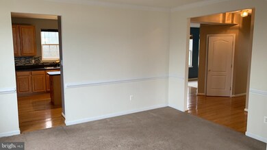 10285 Warfield St, White Plains, MD 20695 - photo 2