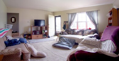 living room left to front