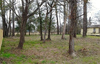 8111 Autumn, Houston, TX 77016 - photo 4