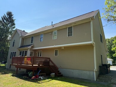 40 William St, South Dartmouth, MA 02748 - photo 3
