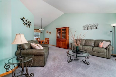 24246 W Walnut Cir, Plainfield, IL 60585 - photo 2