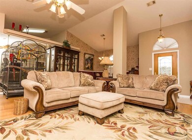 Lots for room for entaining