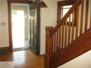 1013 Braman St, Lansing, MI 48910 - photo 2