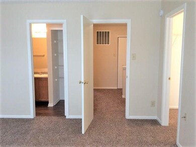 9501 W Constellation Dr, Pendleton, IN 46064 - photo 7