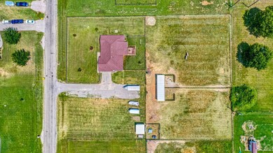 144 Savannah Dr, Weatherford, TX 76087 - photo 3