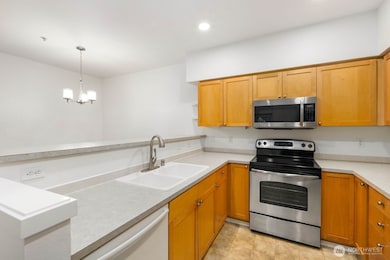 15026 40th Ave W unit 13-302, Lynnwood, WA 98087 - photo 6