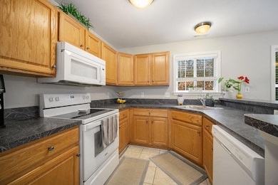 2765 Barclay Way, Ann Arbor, MI 48105 - photo 6