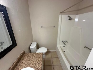 2214 Aberdeen Dr, Tyler, TX 75703 - photo 7