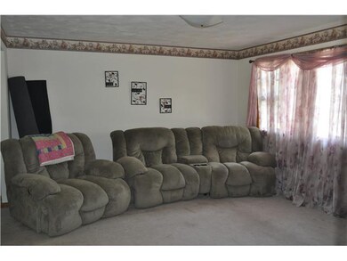1090 Nash Rd, North Tonawanda, NY 14120 - photo 2