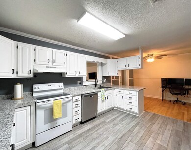 111 Park Cir, Texarkana, TX 75503 - photo 2