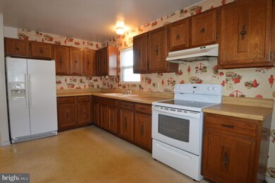 5000 Pine Tree Dr, Ruther Glen, VA 22546 - photo 5